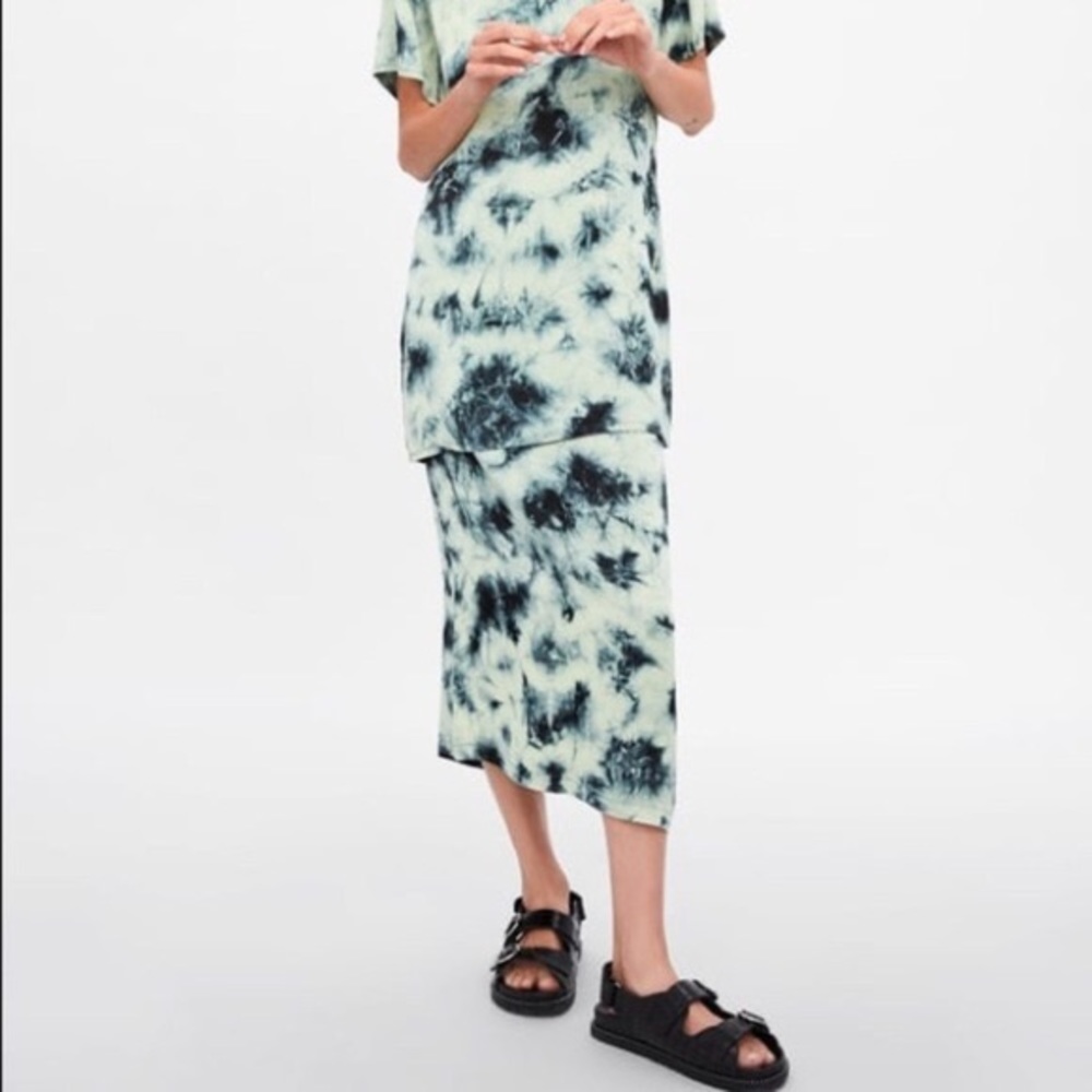 Zara Batik tie dye skirt